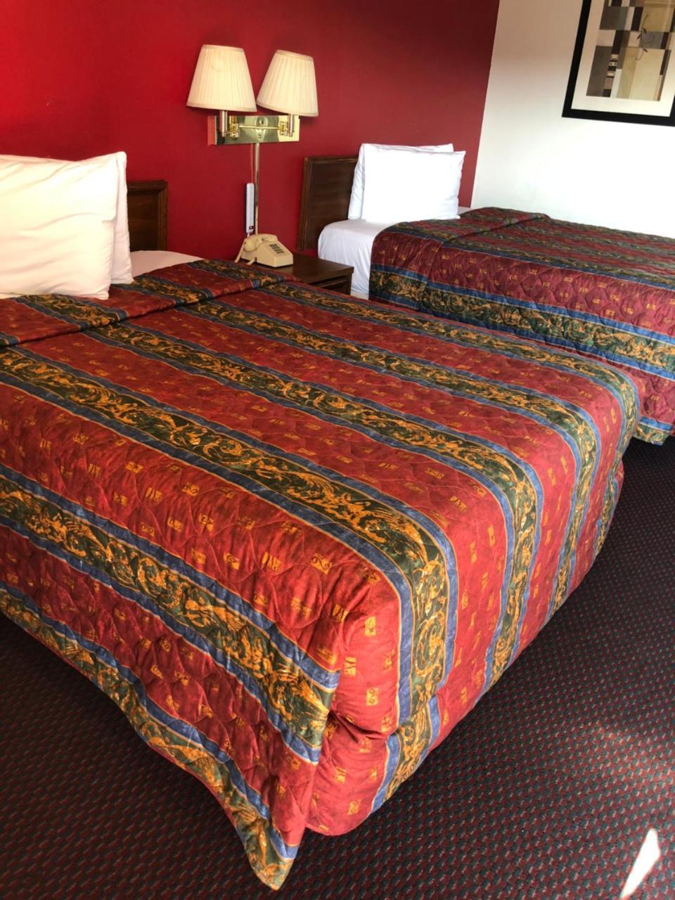Rexdale Inn Seminole Bagian luar foto